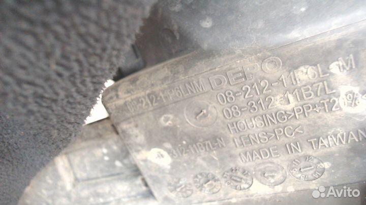 Фара (передняя) Toyota Prius 2009, 2010