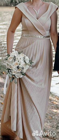 Вечернее платье