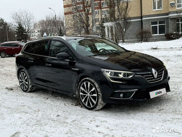 Renault Megane 1.3 AMT, 2019, 85 000 км с пробегом, цена 1700000 руб.