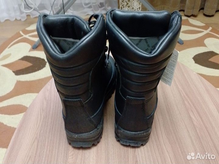 Ботинки с высоким берцем зимние