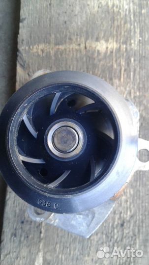 Помпа на Тигуан 03L121031A