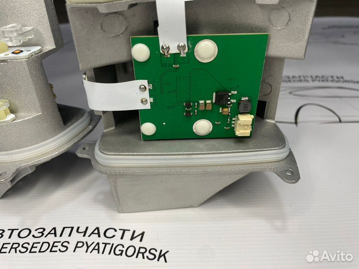 Модуль розжига поворотника передней фары BMW E90