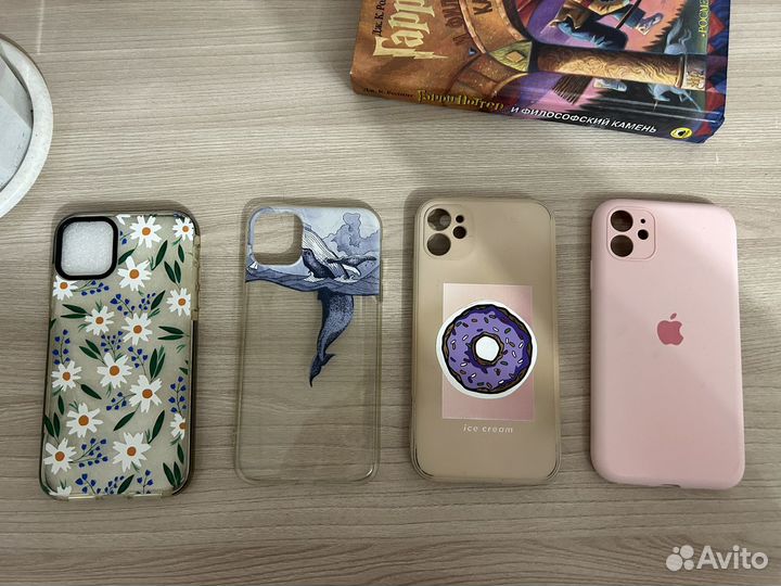 Чехолы на iPhone 11