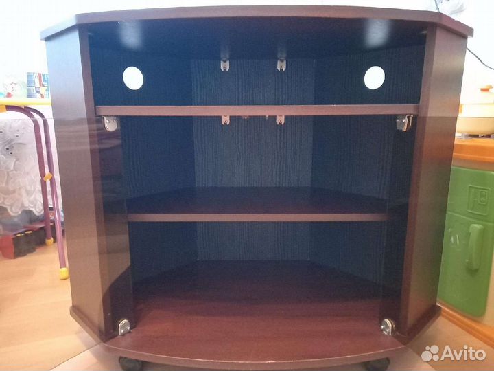 Тумба под телевизор