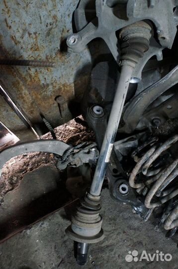 BMW F01 F02 задний привод правый и левый