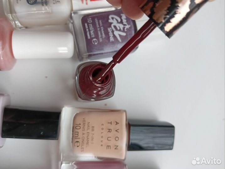 Лак для ногтей пакетом