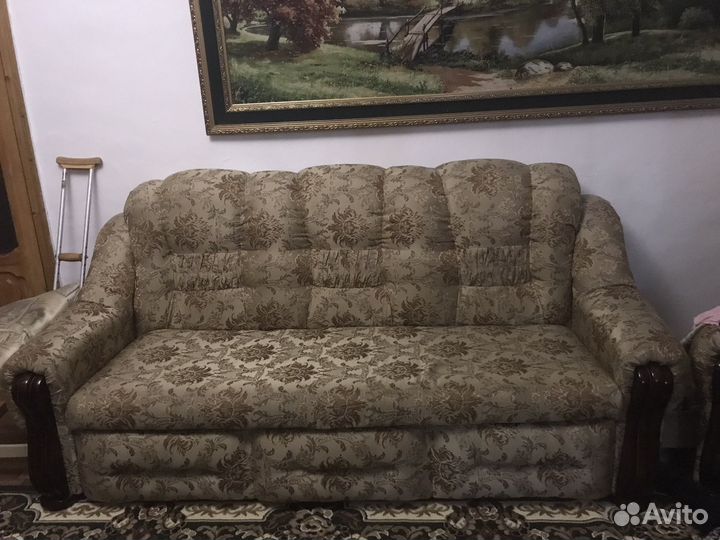Диван и два кресла