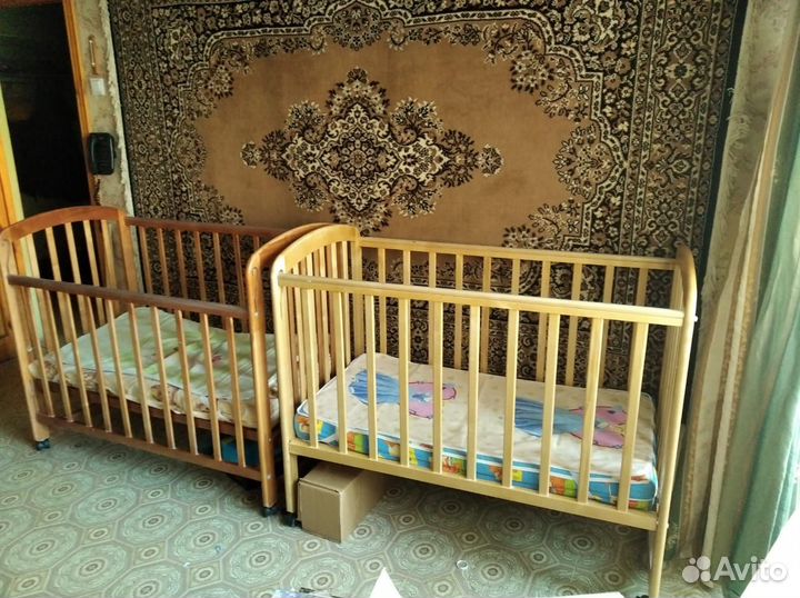 Детская кроватка