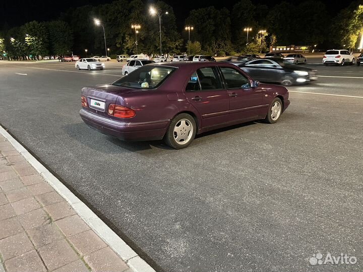 Mercedes-Benz E-класс 2.3 МТ, 1997, 170 000 км