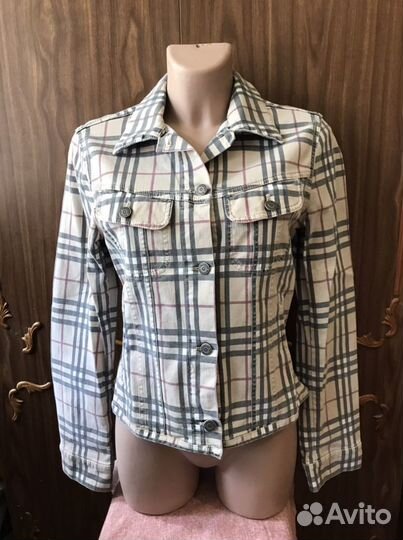 Burberry джинсовая куртка оригинал S