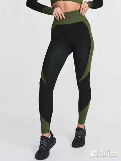 Костюм спортивный рашгард и леггинсы M L