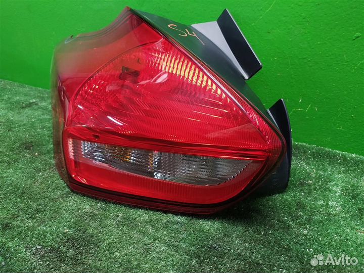 Фонарь задний наружный левый Ford Focus 3 (CB8) 2
