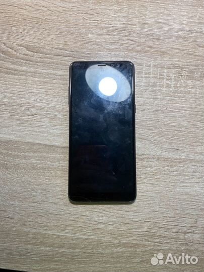 Samsung Galaxy A8+, 4/64 ГБ