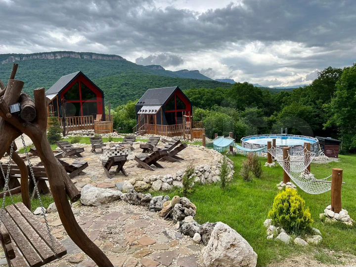 Коттедж 278 м² на участке 25 сот.