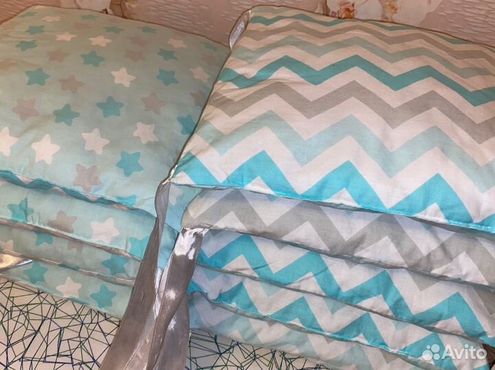 Бортики подушки в детскую кроватку