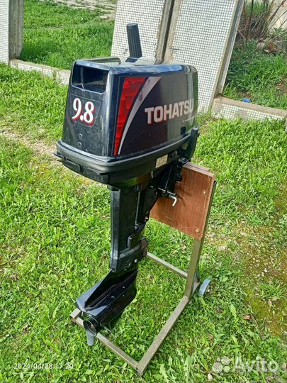 Лодка с мотором