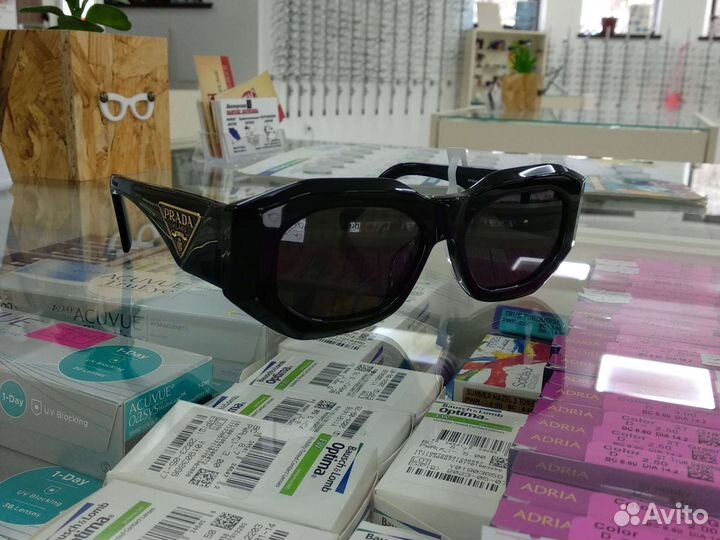 Солнцезащитные очки женские