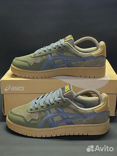 Кроссовки asics