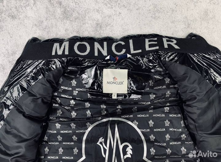 Жилетка moncler глянцевая