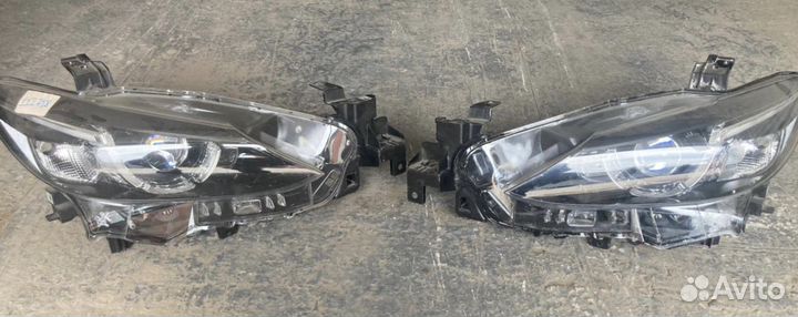 Комплект фар Mazda 6 GJ