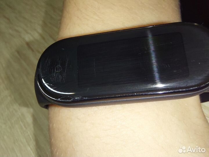 Продаю фитнес браслет Xiomi Mi Band 5