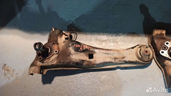 Рычаг задний сошка Mitsubishi lancer 9