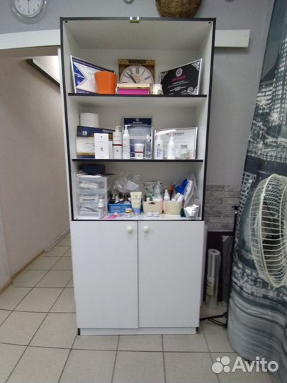 Кресло для педикюра, тату, косметологии