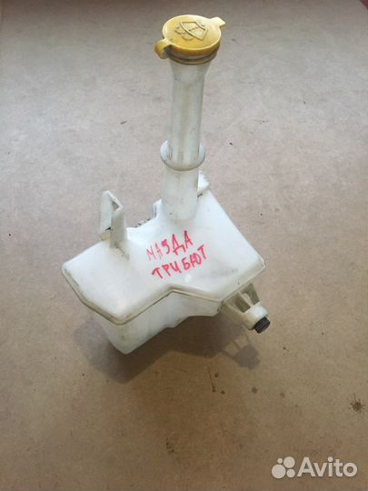 Бачок омывателя Mazda Tribute