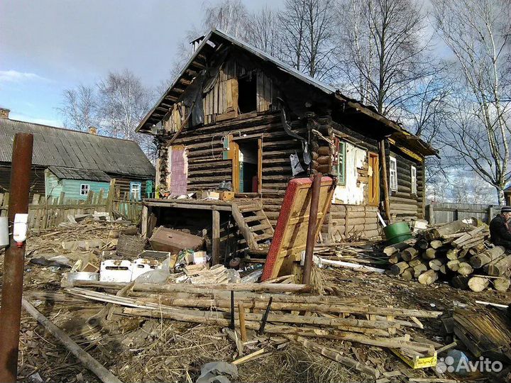 Демонтаж снос домов стен