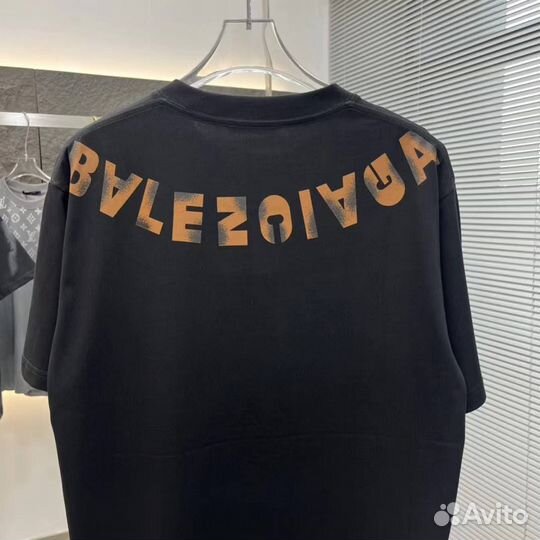 Balenciaga футболка