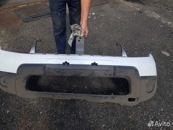Передний бампер renault duster