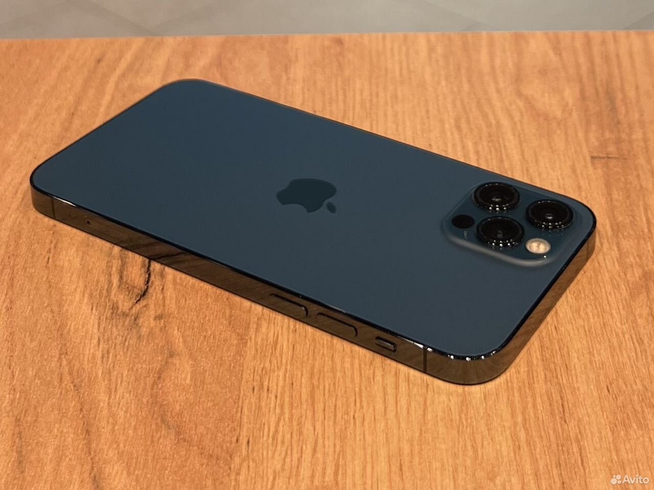 iPhone 12 Pro, 256 ГБ, SIM + eSIM