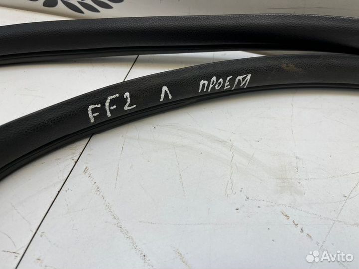 Уплотнитель дверного проема левый Ford Focus 2