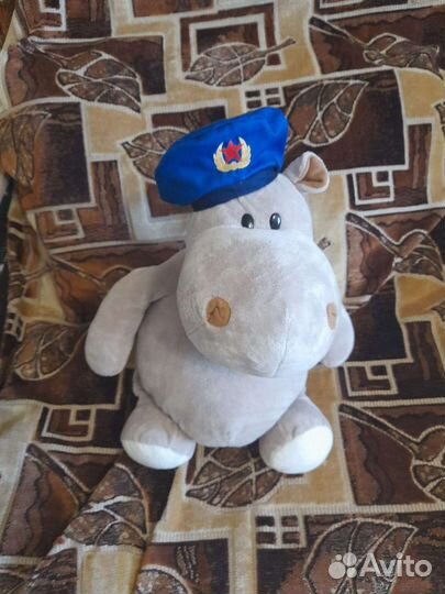 Мягкая игрушка бегемот