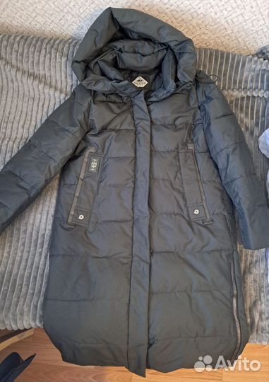 Пуховик женский 48 50 бу длинный