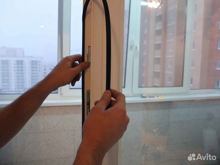 Уплотнитель Rehau RAL57458