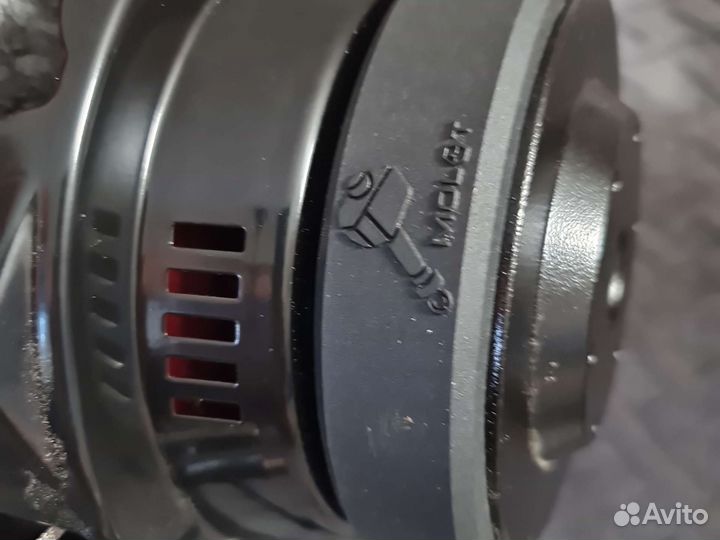 Автомобильный сабвуфер