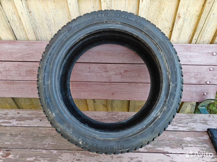 Goodyear Ultragrip Ice Arctic 225/45 R17