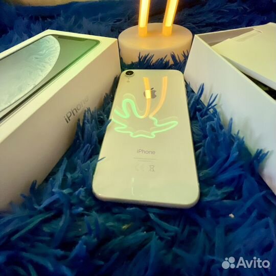 iPhone Xr, 128 ГБ