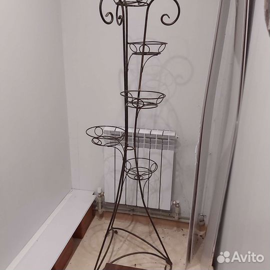 Стойка для цветов