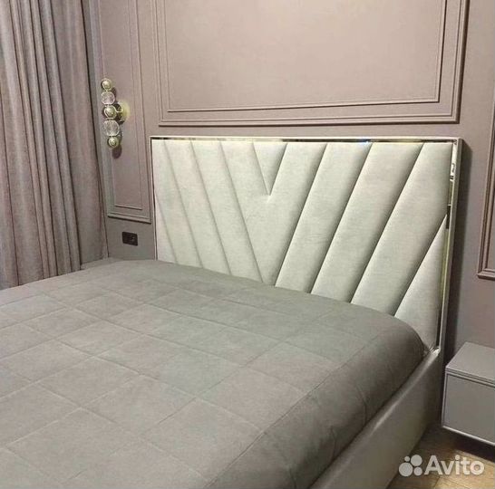 Кровать двуспальная