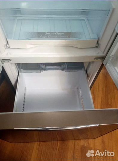 Холодильник hitachi