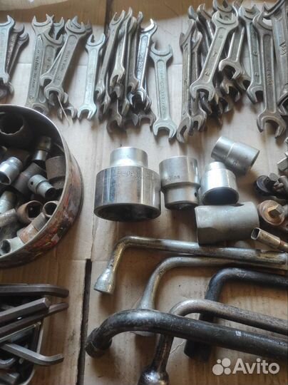 Гаечные ключи напильники стамески СССР