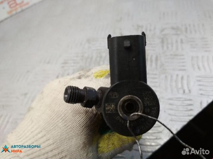 Форсунка Alfa Romeo 156 932 2004 55221020