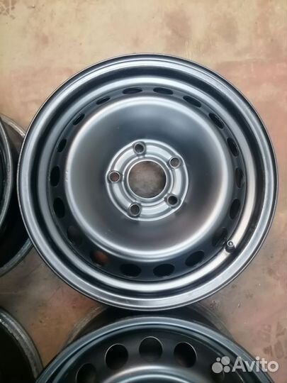 Комплект дисков R15 5*114.3 Renalt Nissan