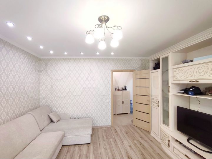 2-к. квартира, 57 м², 6/9 эт.