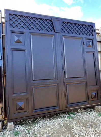 Ворота в Каспийске в новом дизайне