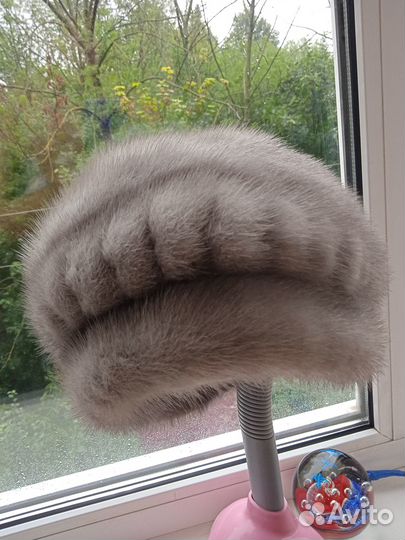 Берет женский норковый