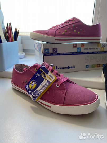 Лоферы и кеды новые 38