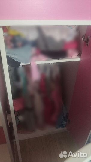 Кровать-чердак бело-розовая